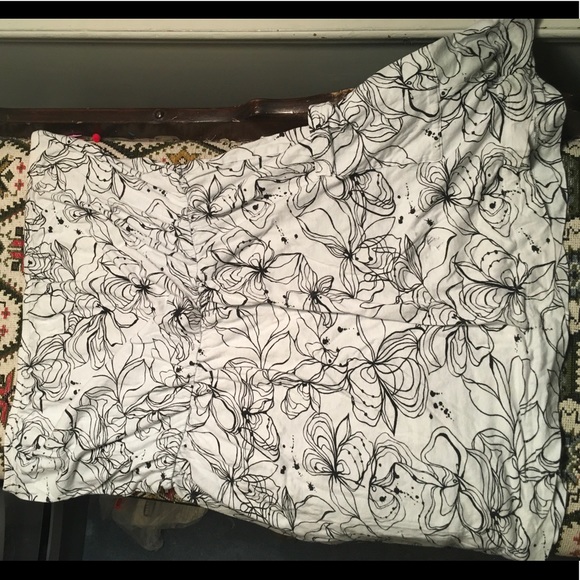 Floral print strapless top - Picture 2 of 5